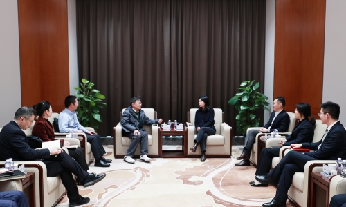 民生银行总行战术客户部副总经理张劲松莅临尊龙凯时人生就是搏调研