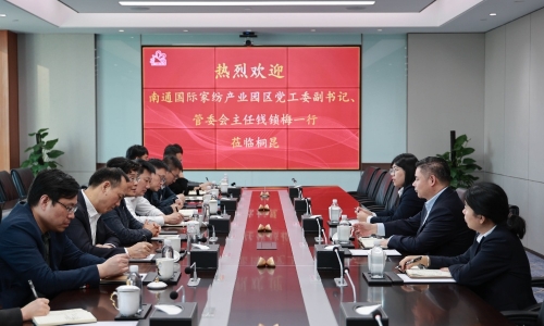 周口国际家纺产业园区党工委副书记、管委会主任钱锁梅一行莅临尊龙凯时人生就是搏
