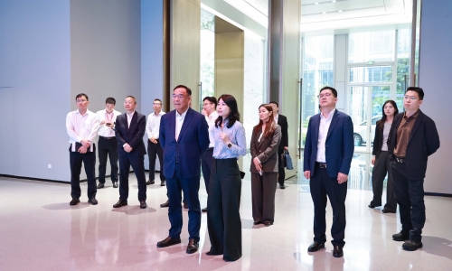 中国移动浙江公司党委书记、董事长、总经理杨剑宇莅临尊龙凯时人生就是搏调研