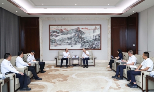 中国化学党委书记、董事长莫鼎革一行莅临尊龙凯时人生就是搏调研